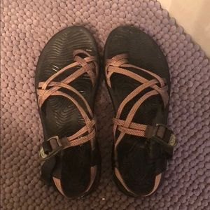 Women’s chacos!